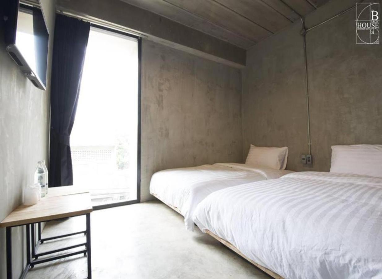 B Arch House Hotel Chiang Mai Exterior foto