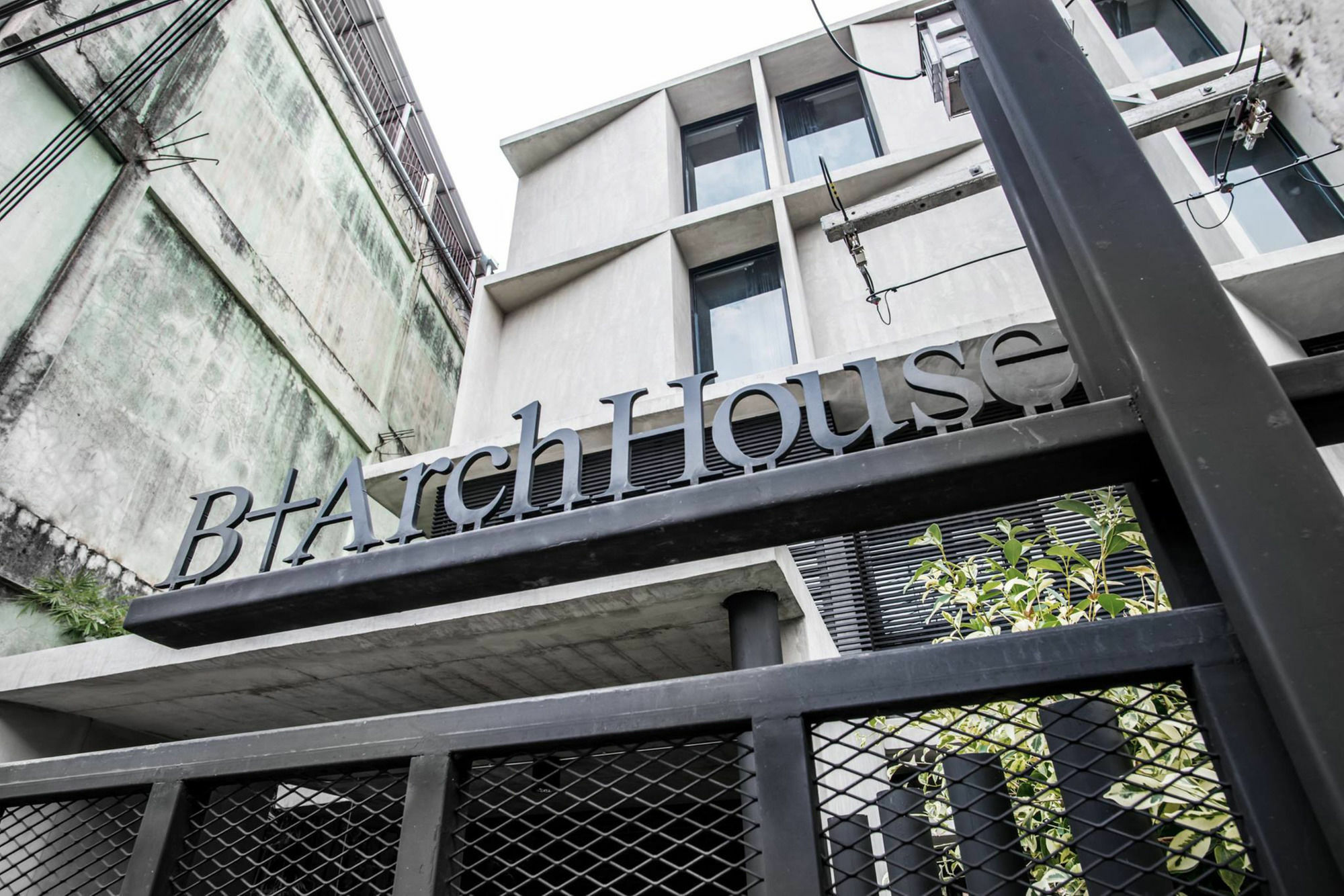 B Arch House Hotel Chiang Mai Exterior foto